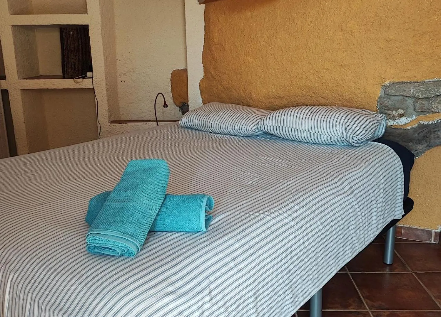 فيلا Ca La Figuera, Casa De Pueblo Con Piscina En Costa Brava Palau Saverdera بيت للعطل